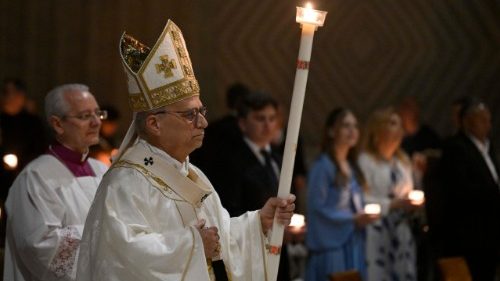 Thánh Lễ Vọng Phục Sinh: Nhiều tảng đá hận thù cần được lăn đi