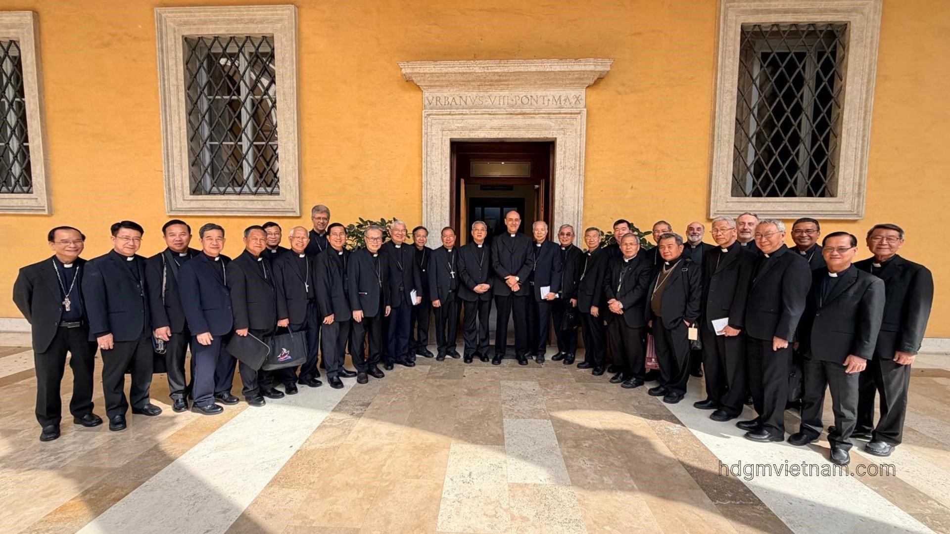 Hành trình hiệp thông Ad Limina 2026 của Hội đồng Giám mục Việt Nam - Ngày I