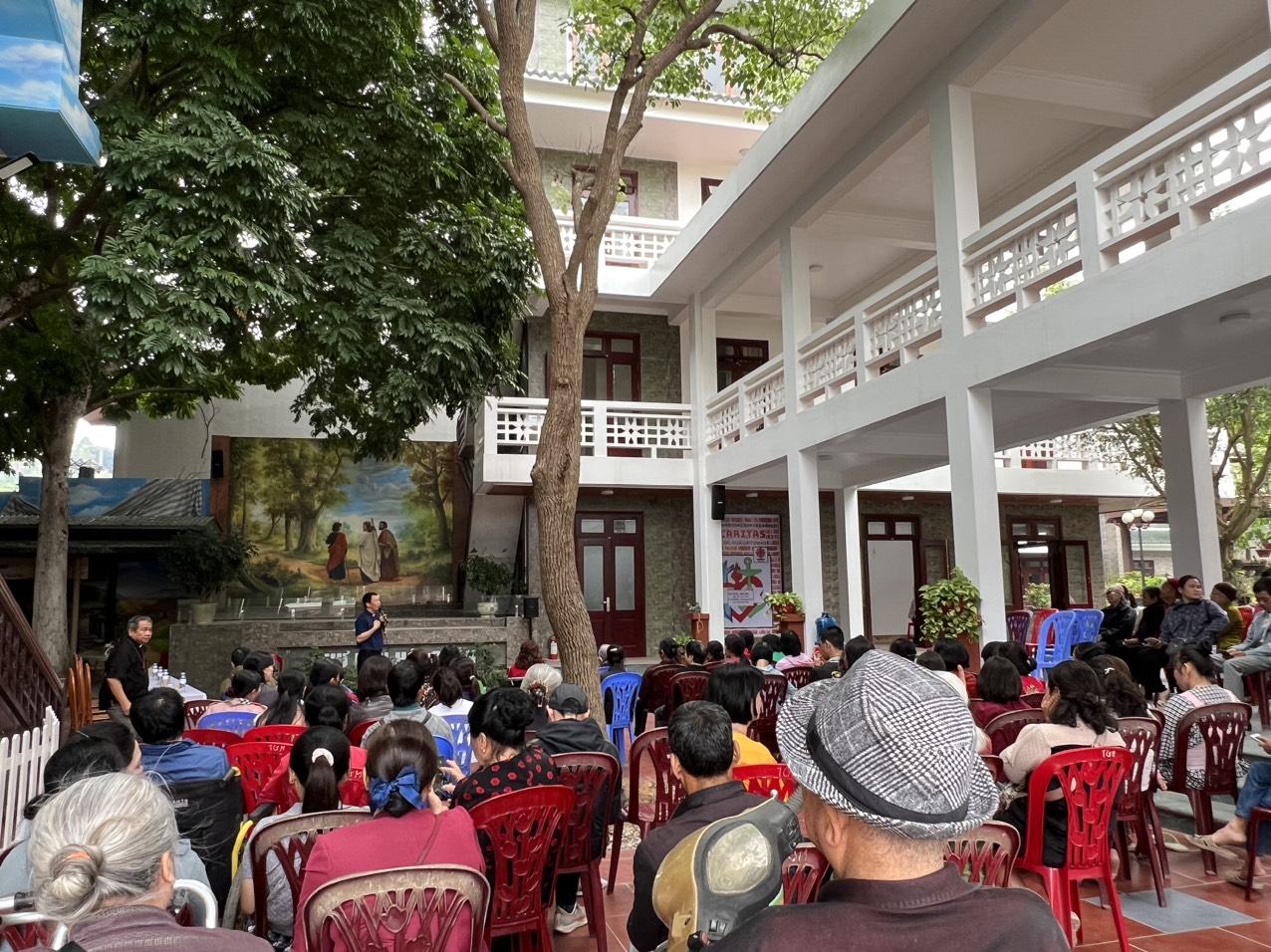 Gp.Lạng Sơn-Cao Bằng: “Bữa Tiệc Yêu Thương – Dấu Chỉ Hiệp Thông Trong Thứ Năm Tuần Thánh”