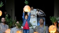 Chuyến thăm đại kết, liên tôn và cuộc gặp gỡ đầy xúc động với giới trẻ LiBăng