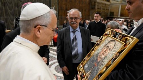 ĐTC Lêô XIV chủ sự buổi tưởng niệm Chân phước Hồng y tử đạo Iuliu Hossu