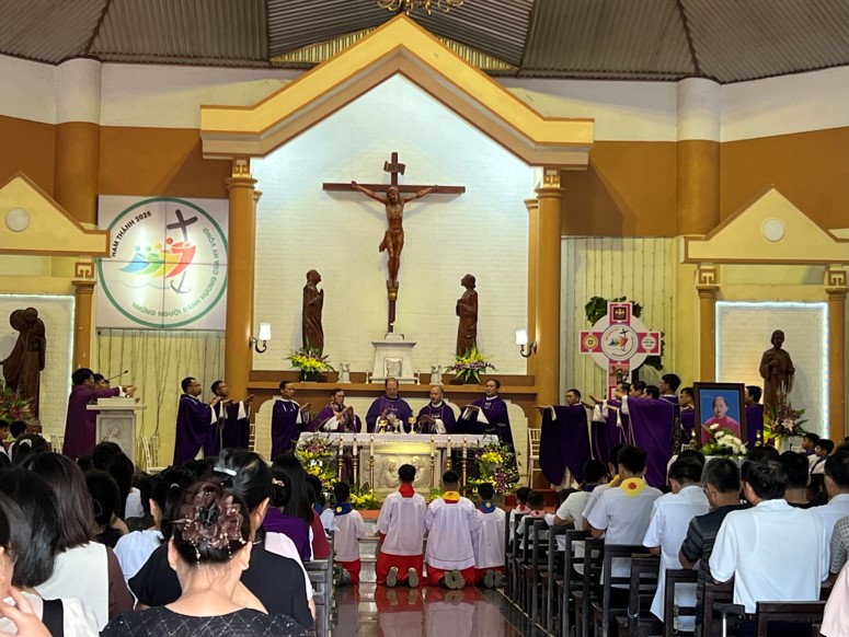 Giáo xứ Thất Khê: Thánh lễ giỗ lần thứ 27 (1998 - 2025) - cầu nguyện cho Đức cha Cố Vinhsơn Phaolô Phạm Văn Dụ - Giám mục Chính toà Tiên khởi Giáo phận Lạng Sơn -Cao Bằng