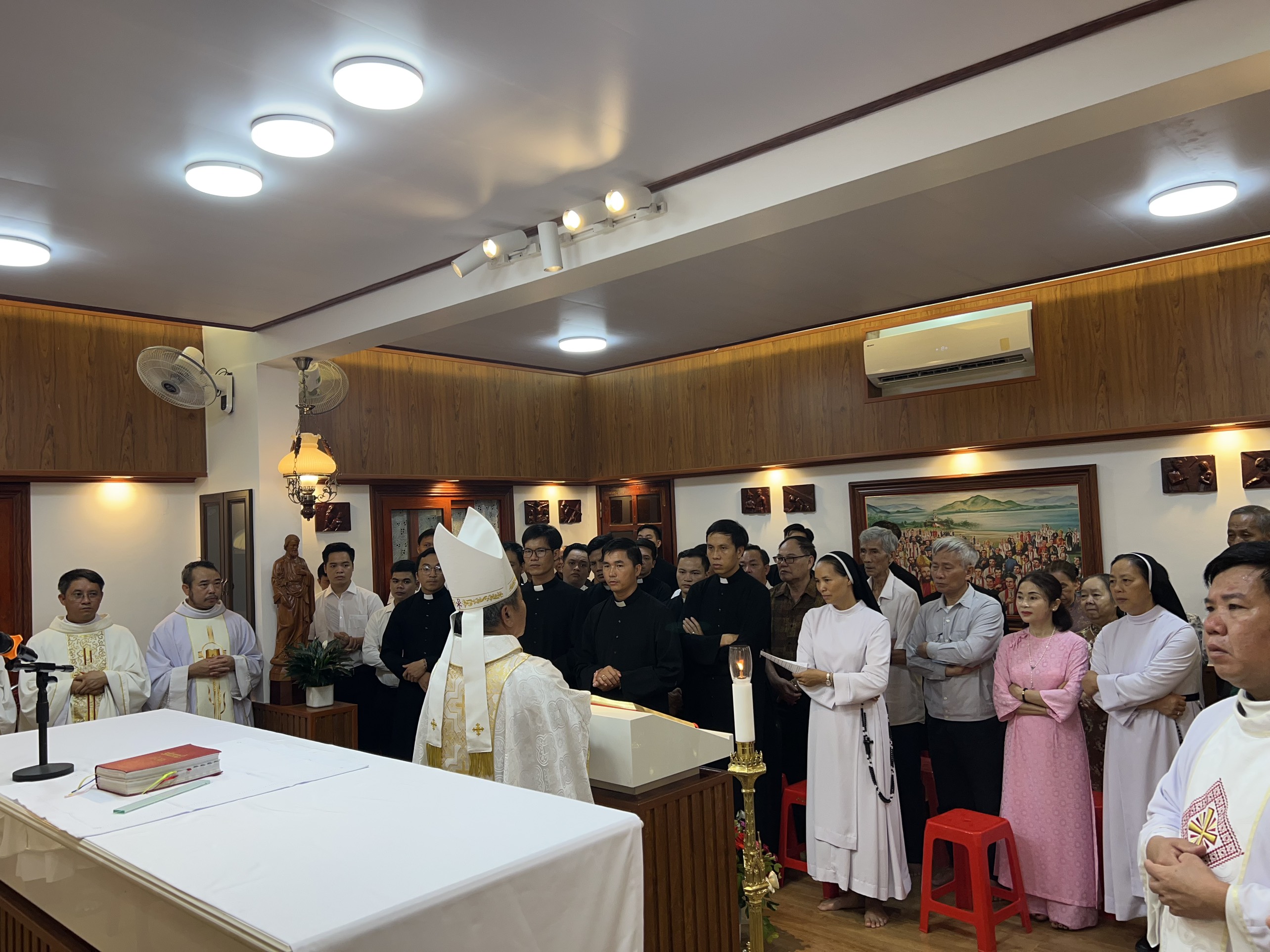 Giáo phận Lạng Sơn – Cao Bằng: Thánh lễ tạ ơn 19 năm Giám mục của Đức cha Giuse và làm phép Nhà nguyện Toà Giám mục