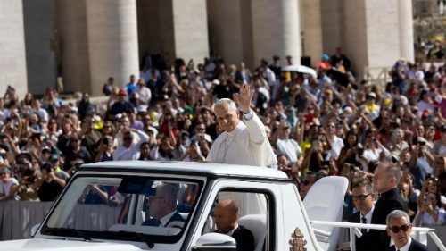 Tiếp Kiến Chung 3/9/2025 - ĐTC Lêô XIV: Chúng ta được tạo dựng để trao ban và đón nhận tình yêu