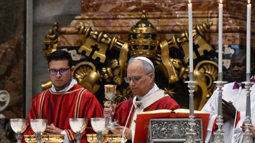 Thánh Lễ cầu nguyện cho ĐGH Phanxicô và các Hồng y và Giám mục: Niềm hy vọng Phục sinh soi sáng hành trình Giáo Hội