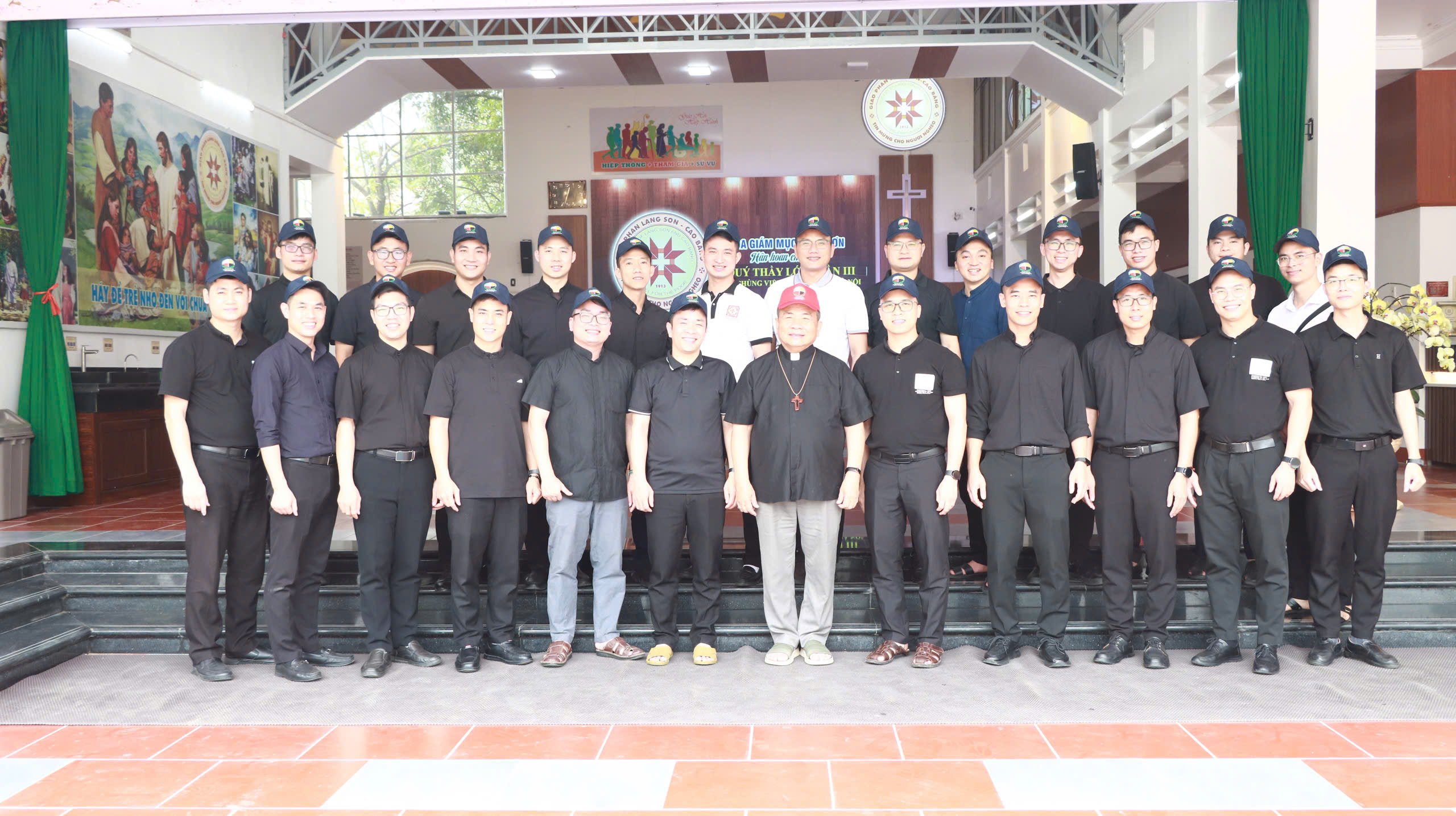 Chủng sinh k25 (niên khóa 2019-2027) thuộc Đại Chủng viện Thánh Giuse Hà Nội: Hành hương Phục Sinh 2026 tại Giáo phận Lạng Sơn - Cao Bằng