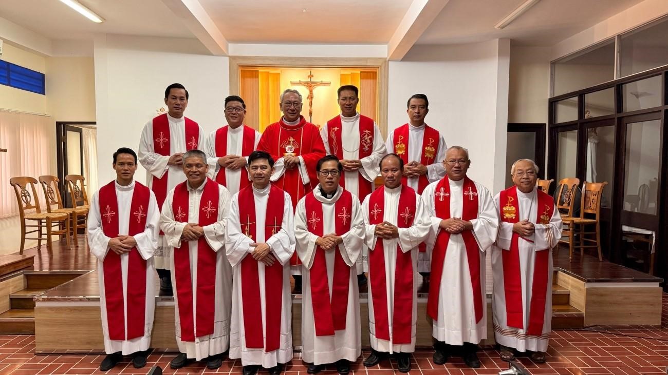 Ủy ban Phụng tự họp tại Trung tâm Hành hương Đức Mẹ Bãi Dâu ngày 03-05/6/2025