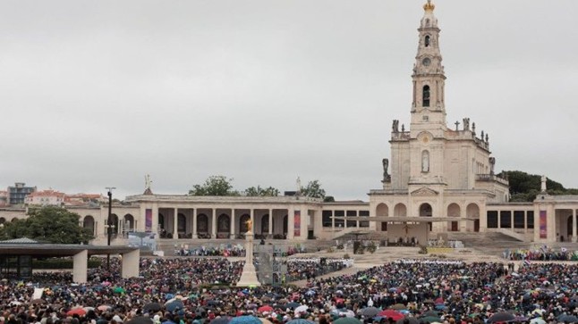 Đền thánh Đức Mẹ Fatima cầu nguyện cho Mật nghị và sẵn sàng đổ chuông mừng Giáo hoàng mới