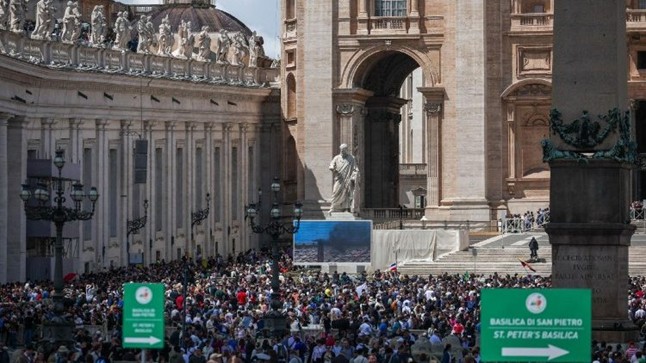 Hơn 2,7 triệu lượt tương tác xã hội trong ngày bỏ phiếu đầu tiên của Mật nghị