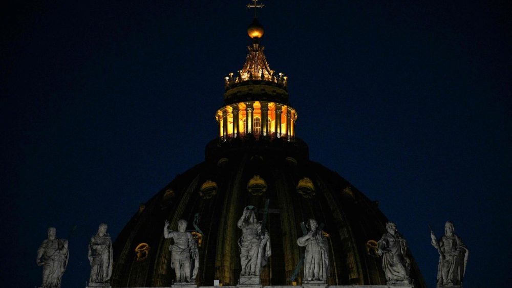 Một số điều liên quan đến Mật nghị Hồng y (conclave)