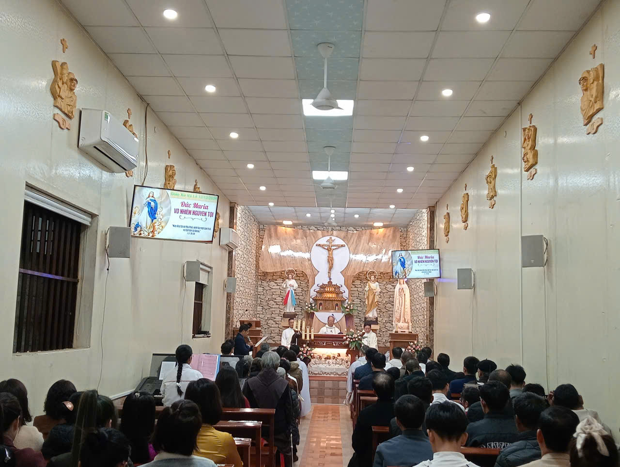 Giáo xứ Vũ Lễ: Hân Hoan Mừng Lễ Đức Maria Vô Nhiễm Nguyên Tội – Bổn Mạng Giáo Xứ và Kỷ Niệm 10 Năm Thành Lập