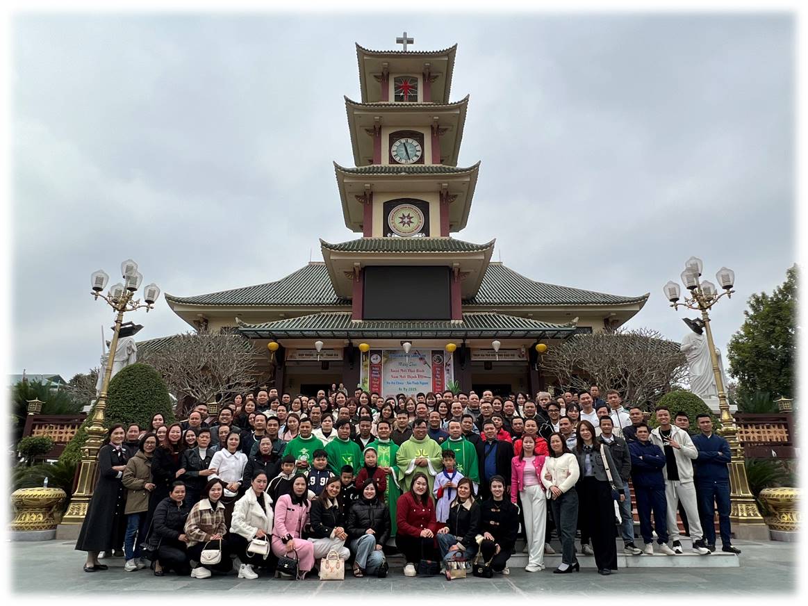 Gp. Lạng Sơn-Cao Bằng: Giáo xứ Chuôn Trung (TGp Hà Nội) Hành Hương Năm Thánh 2025