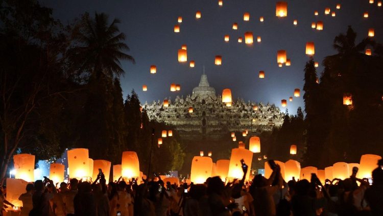 Toà Thánh mời gọi Kitô hữu và Phật tử đối thoại để giải quyết thách đố ngày nay