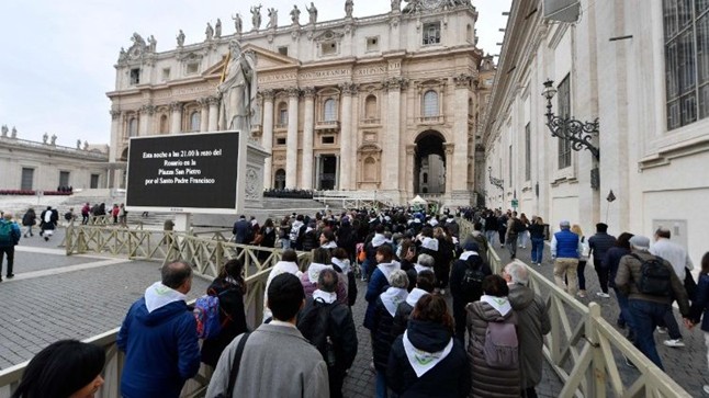 Hàng ngàn vận động viên từ khắp nơi trên thế giới tham dự Ngày Năm Thánh Giới Thể thao