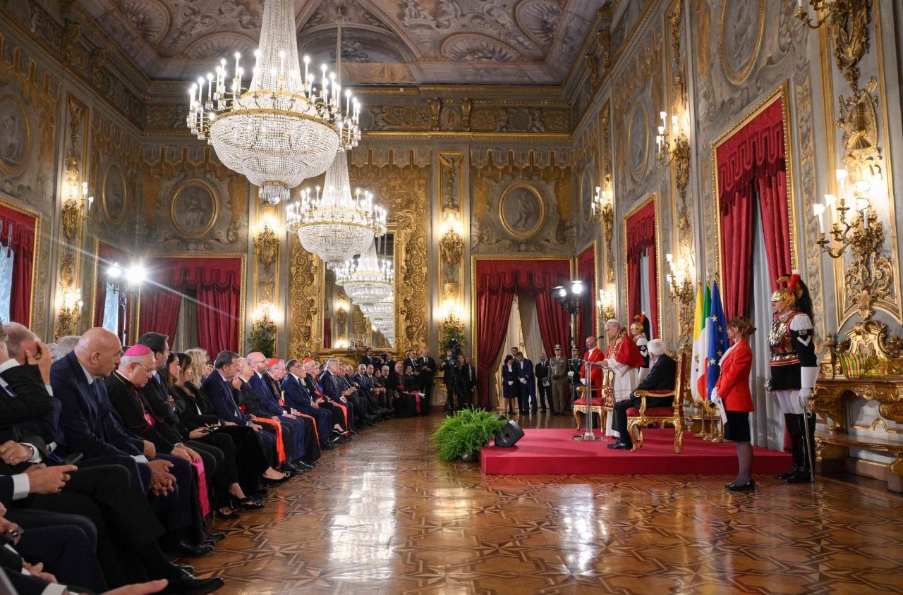 Đức Thánh Cha chính thức viếng thăm tổng thống Ý tại Dinh Quirinale