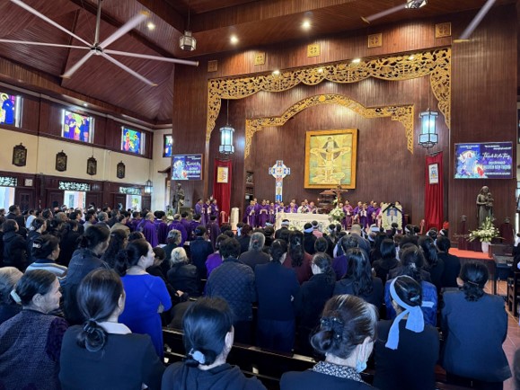 Gp.Lạng Sơn – Cao Bằng: Thánh lễ an táng ông cố Phaolô Nguyễn Văn Trọng