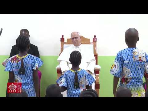 [Tông du Camerun] Đức Thánh Cha thăm cô nhi viện Ngul Zamba