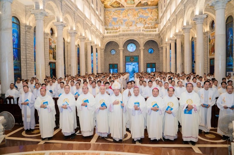 Giáo phận Thanh Hóa: Buổi gặp gỡ đầu tiên của khóa thường huấn linh mục Giáo tỉnh Hà Nội đợt II năm 2022