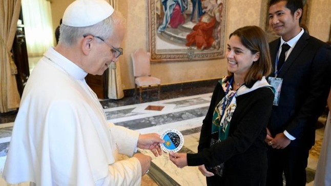 Đức Thánh Cha tiếp các bạn trẻ khoá học về Kính viễn vọng không gian