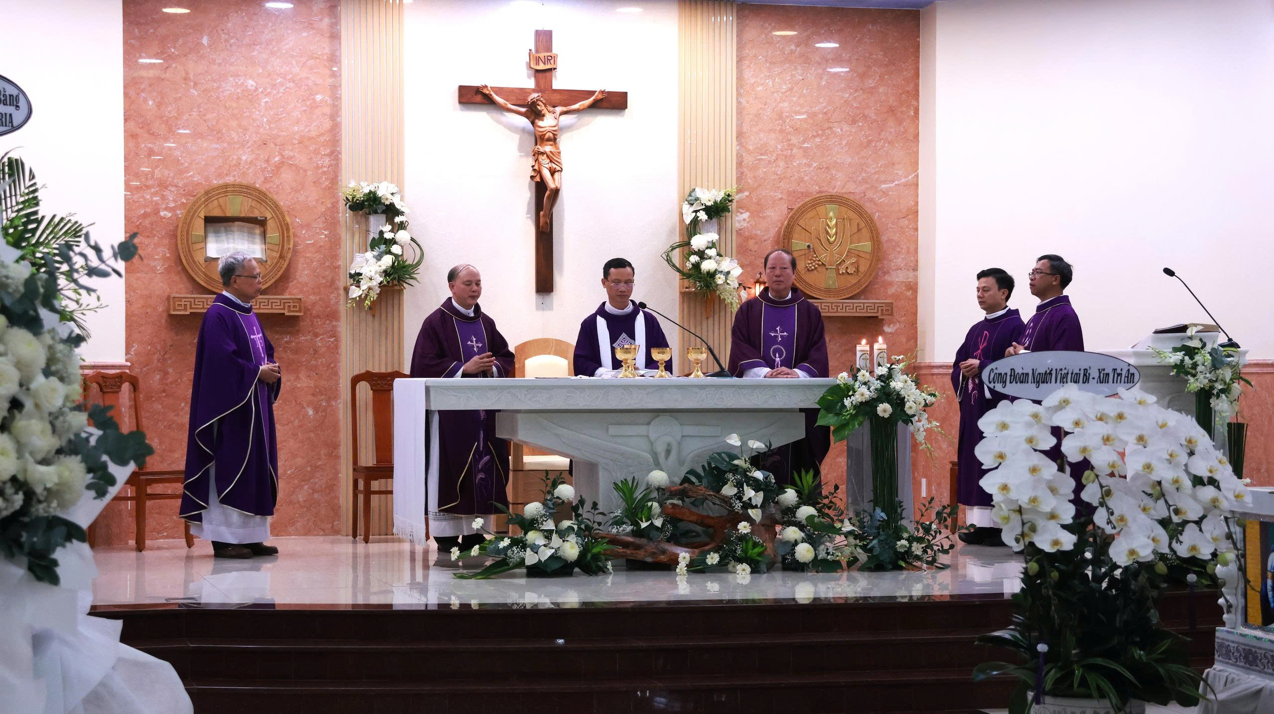 Đoàn Giáo phận Lạng Sơn – Cao Bằng: hiệp dâng Thánh lễ và kính viếng Nữ tu Têrêsa Maria Phạm Thị Nhiệm