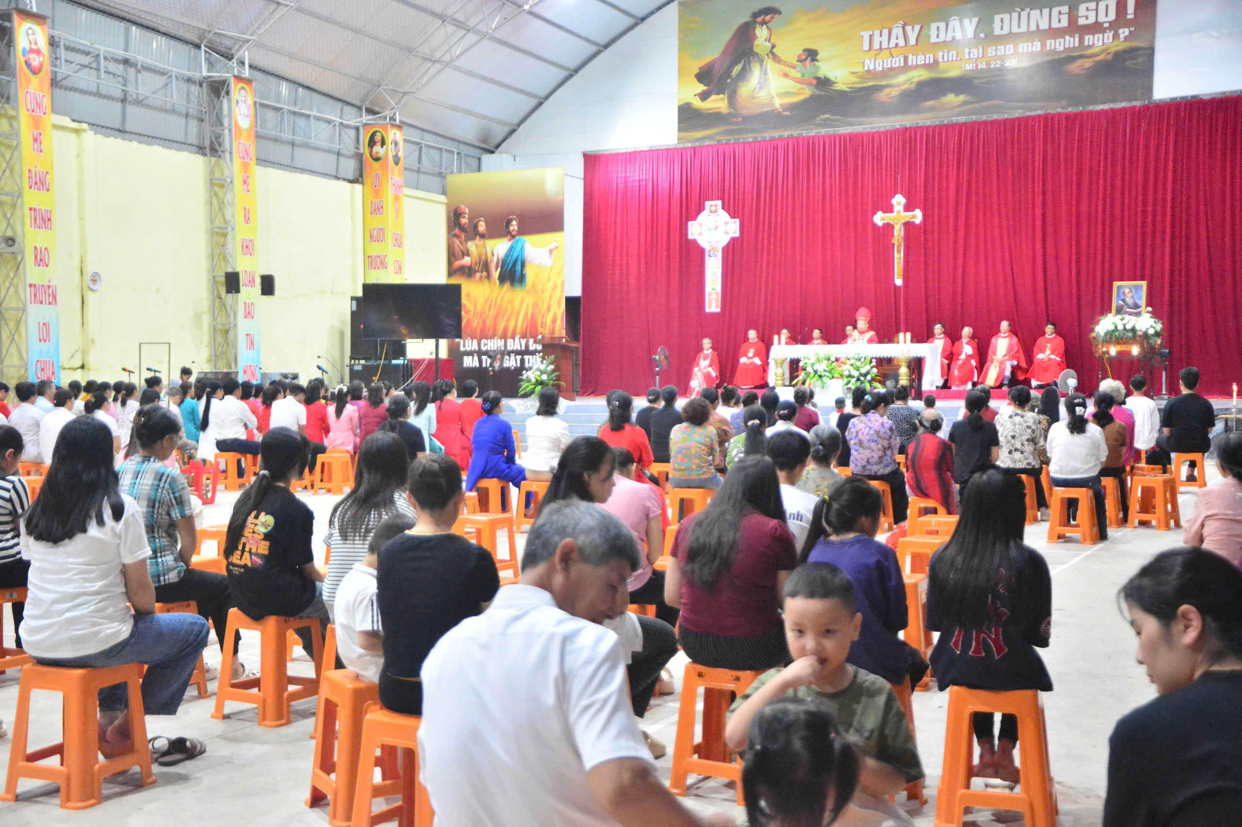 Gx.Mỹ Sơn: Mừng lễ Thánh Mátthêu – Tông đồ, Thánh sử (quan thầy Hội trống)