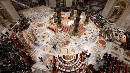 Chúa đã sống lại: Lễ vọng Phục Sinh tại đền thờ thánh Phêrô