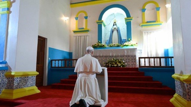 Đức Thánh Cha cầu nguyện Kinh Mân Côi tại Đền thánh Đức Mẹ Muxima