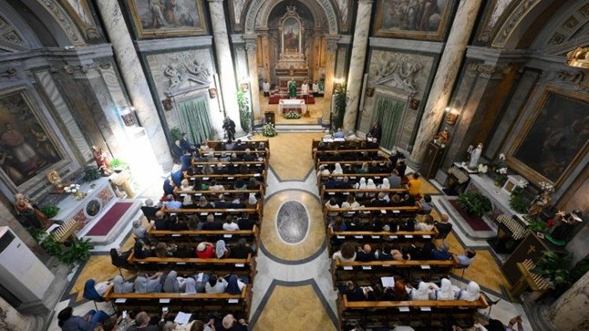 Đức Thánh Cha dâng Thánh lễ tại nhà thờ thánh Anna ở Vatican