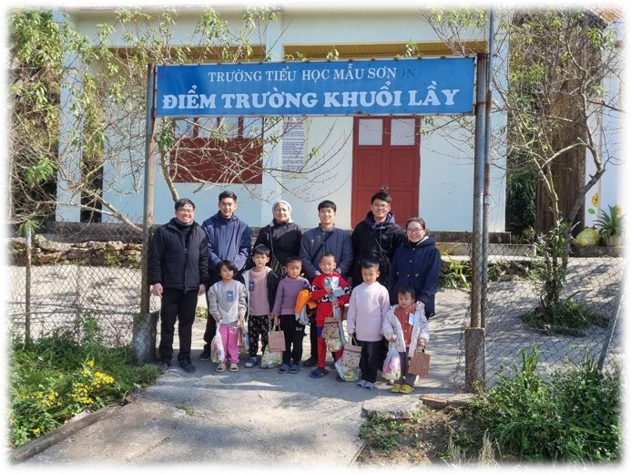 MANG CHÚA ĐẾN MIỀN XA – GIÁNG SINH KHUỔI LẦY