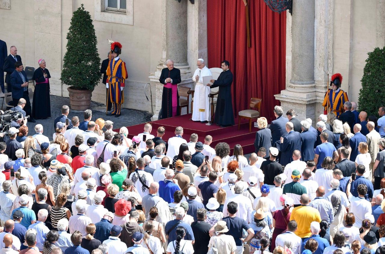 ĐTC Lêô XIV tiếp các tham dự viên Ngày Quốc tế chống nghiện ngập