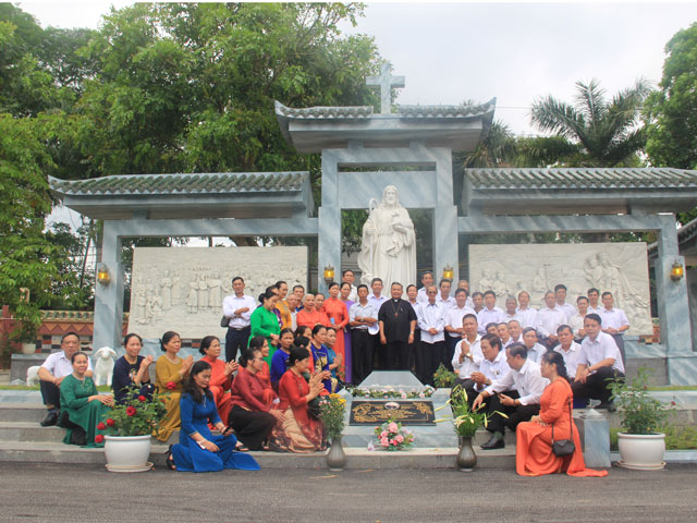 Giáo xứ Kẻ Sặt, Giáo phận Hải Phòng hành hương Xứ Lạng