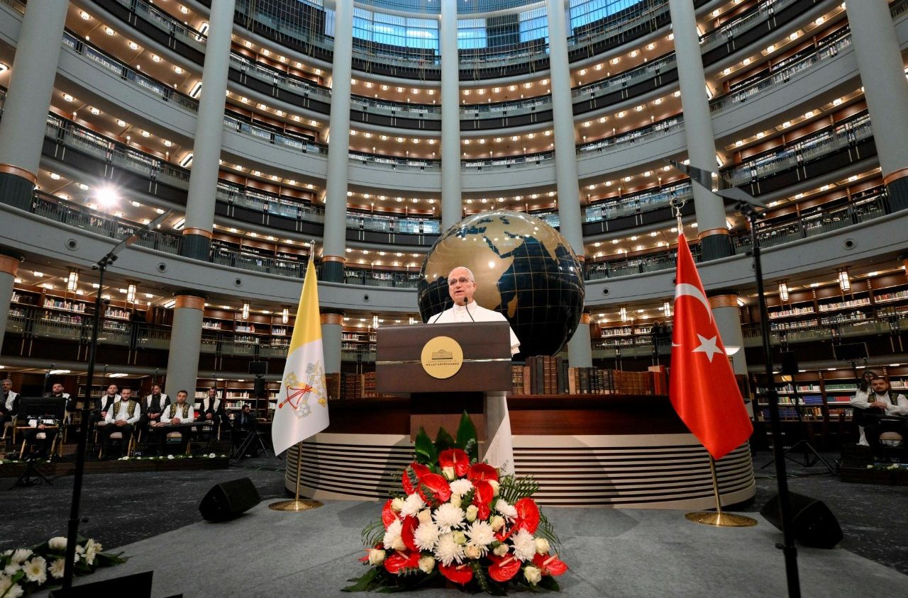 [Tông du Thổ Nhĩ Kỳ] Diễn văn của Đức Thánh Cha trước Chính quyền, Xã hội dân sự và Ngoại giao đoàn