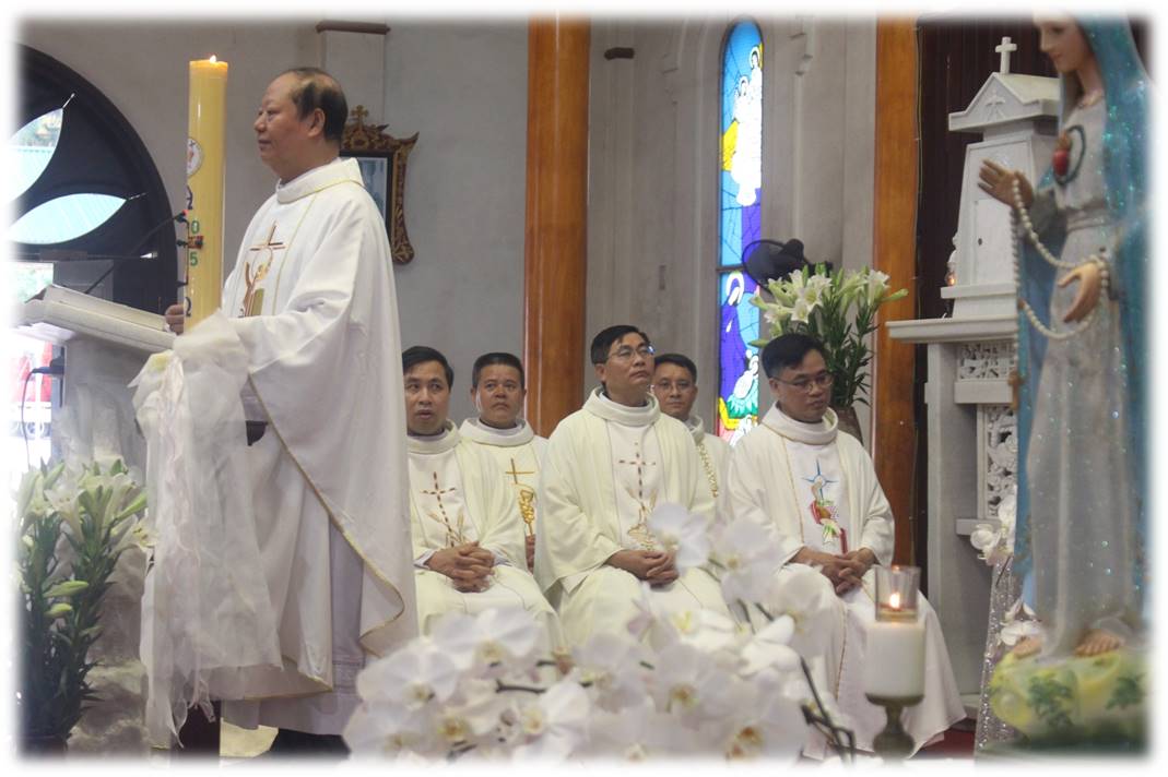 Giáo xứ Mỹ Sơn: Mừng Hồng ân 35 năm Linh mục của cha Tổng Đại diện Giuse Nguyễn Ngọc Thể
