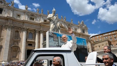 Tiếp kiến chung 30/7/2025 - ĐTC Lêô XIV: Hãy sử dụng lời nói để chữa lành chứ đừng gây tổn thương người khác