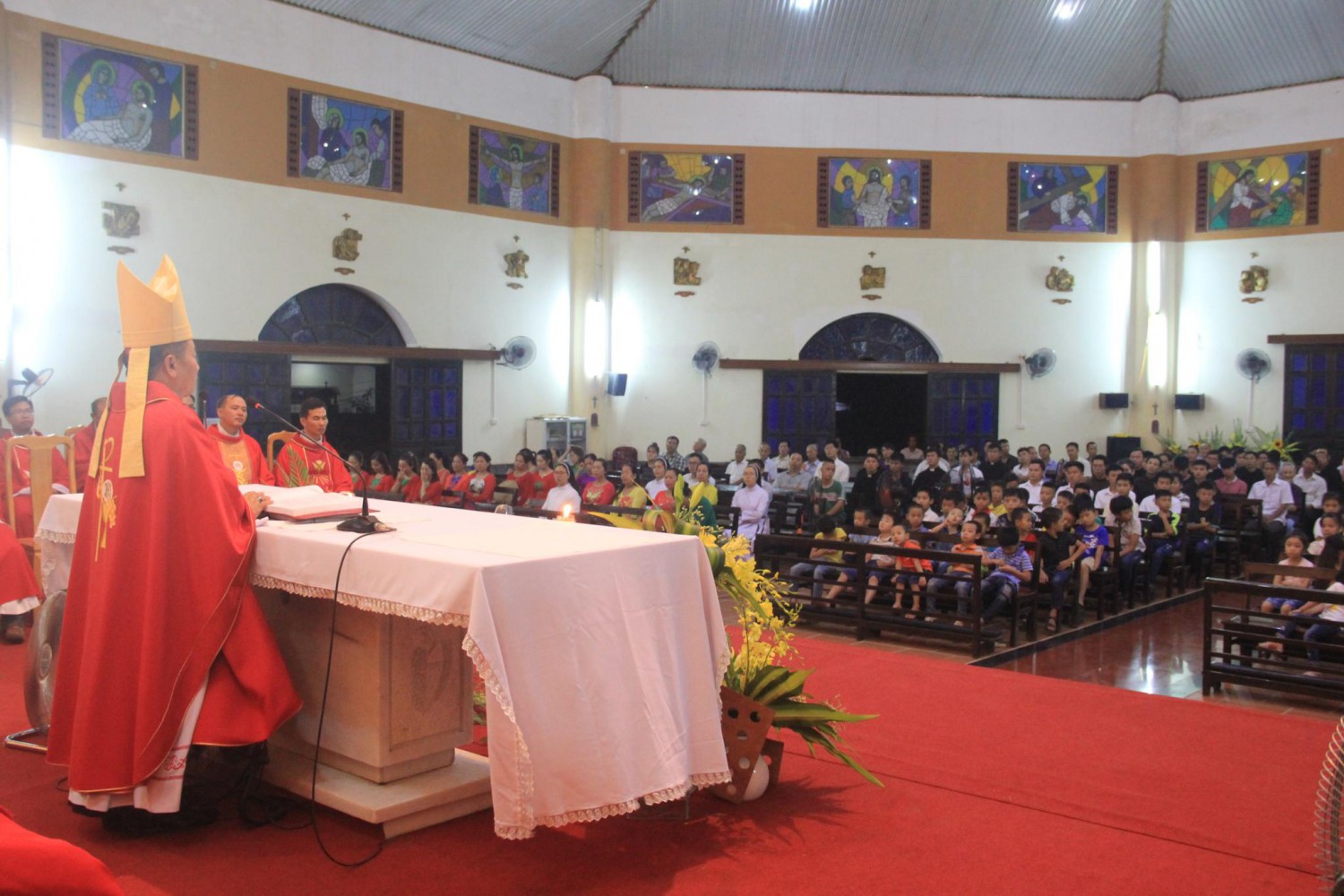 Thánh lễ trọng kính Thánh Tông đồ Phê-rô và Phao-lô tại Nhà thờ Thất Khê.