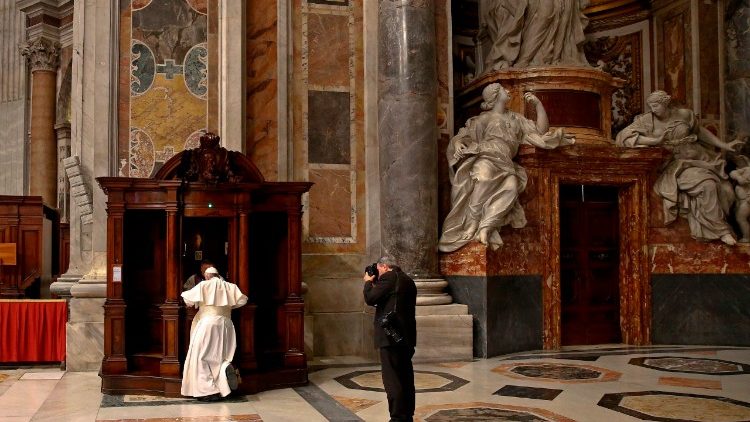 Giám mục và tu sĩ Australia: không thể vi phạm ấn tòa giải tội