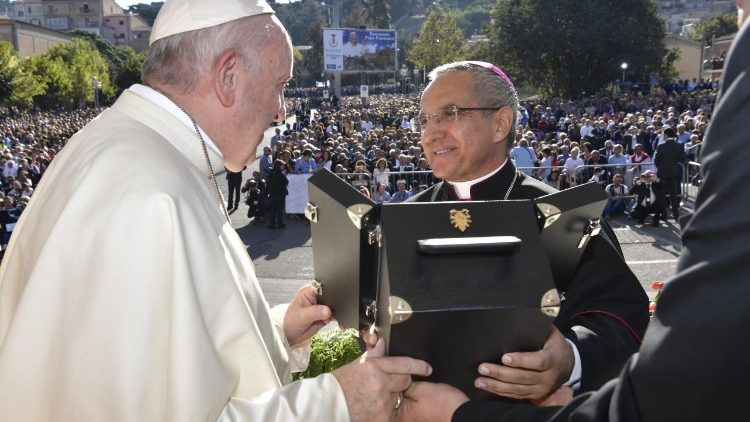 Đức Thánh Cha Phanxicô viếng thăm giáo phận Piazza Armerina, Sicilia