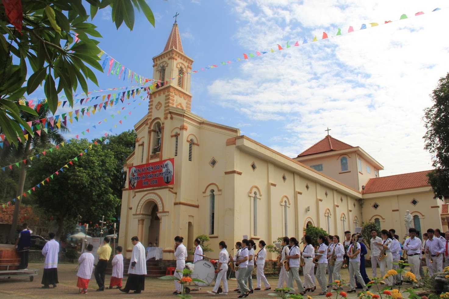 Giữ Đạo tại tâm - khép kín hay Đạo hình thức - cảm giác?