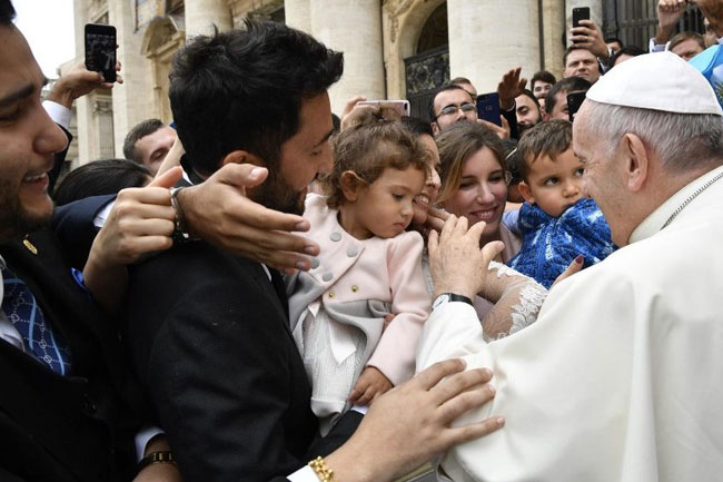 Đức Thánh Cha Phanxicô: không yêu thương là bước đầu của việc giết người