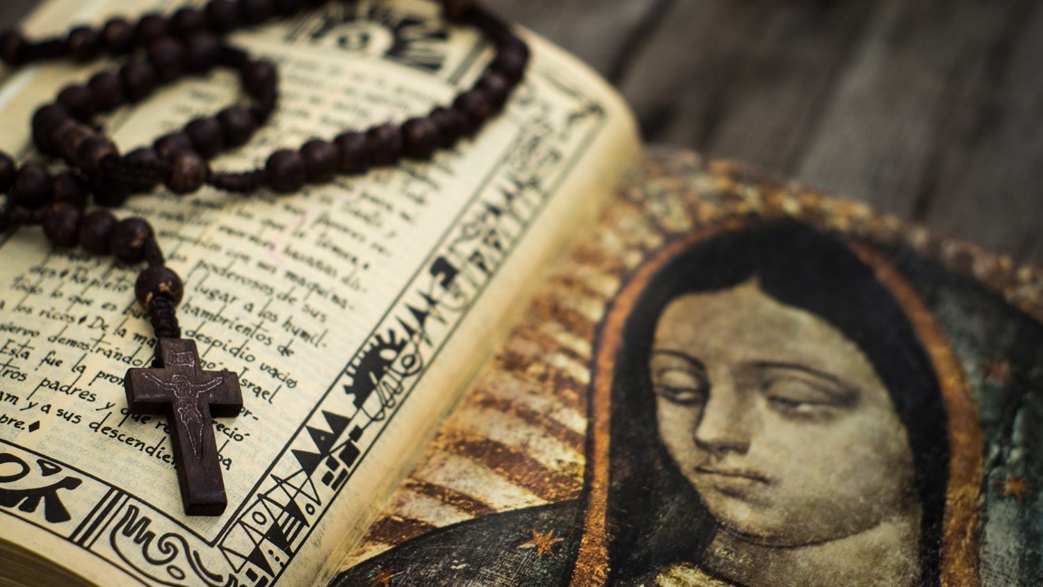 Kitô hữu Ấn độ được sức mạnh vượt qua bạo lực nhờ đọc kinh Mân Côi