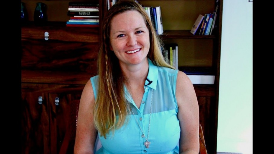 Ơn gọi của sơ Libby Osgood – kỹ sư không gian trở thành nữ tu