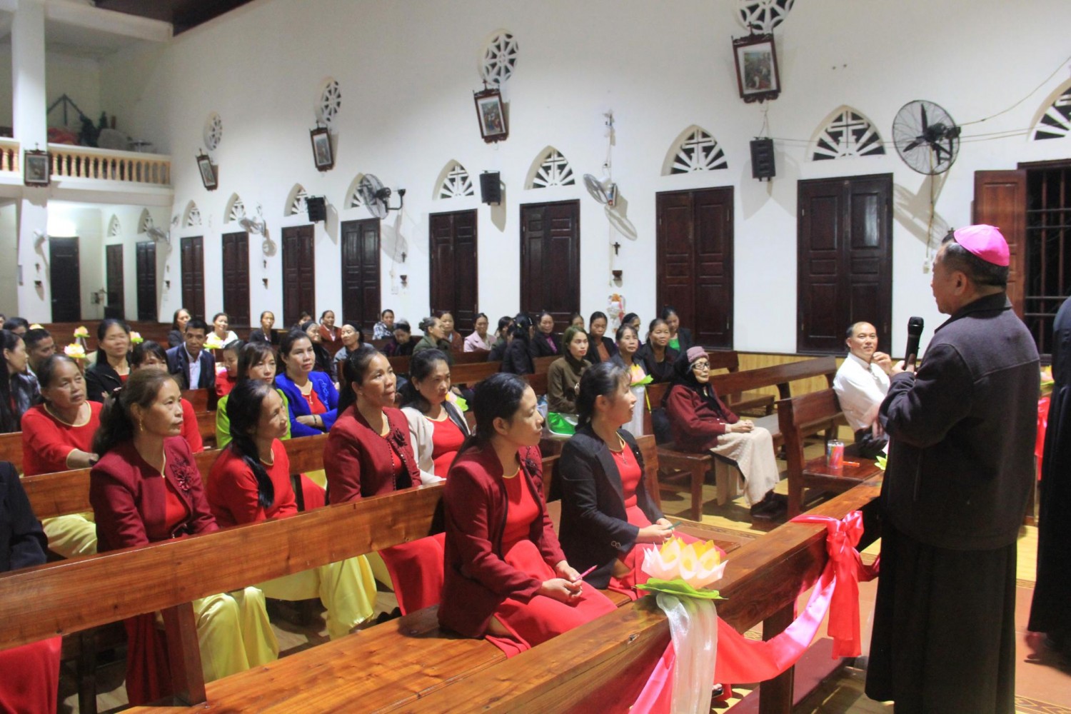 Đại hội Dân Chúa Giáo xứ Tà Lùng.