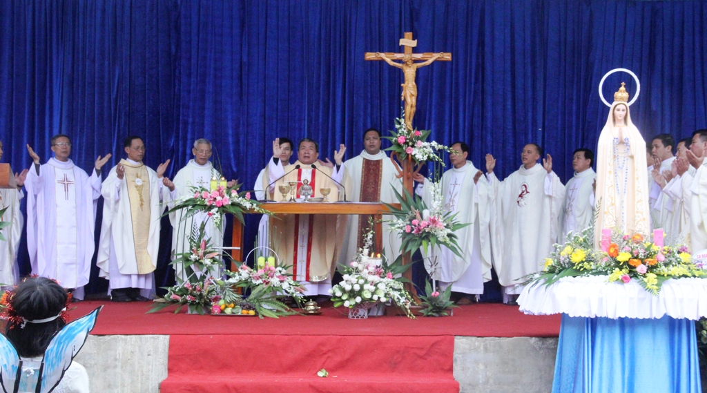 Giáo xứ Vũ Lễ mừng Bổn mạng và kỷ niệm 3 năm thành lập