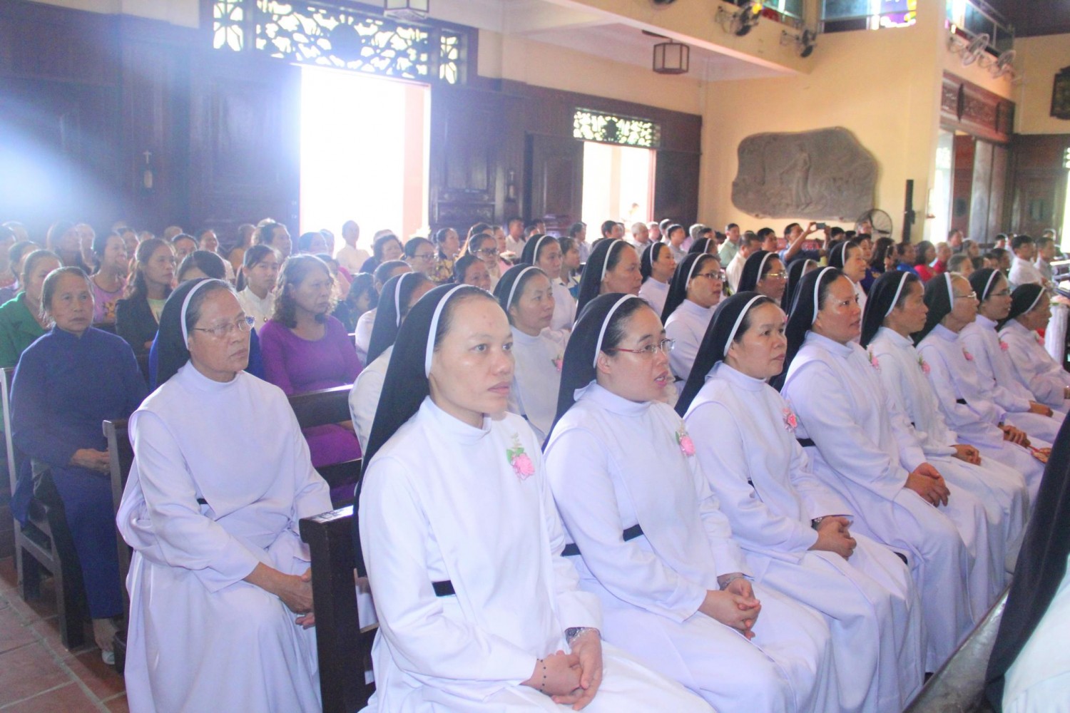 Người Nữ Tu Trong Thế Giới Hôm Nay