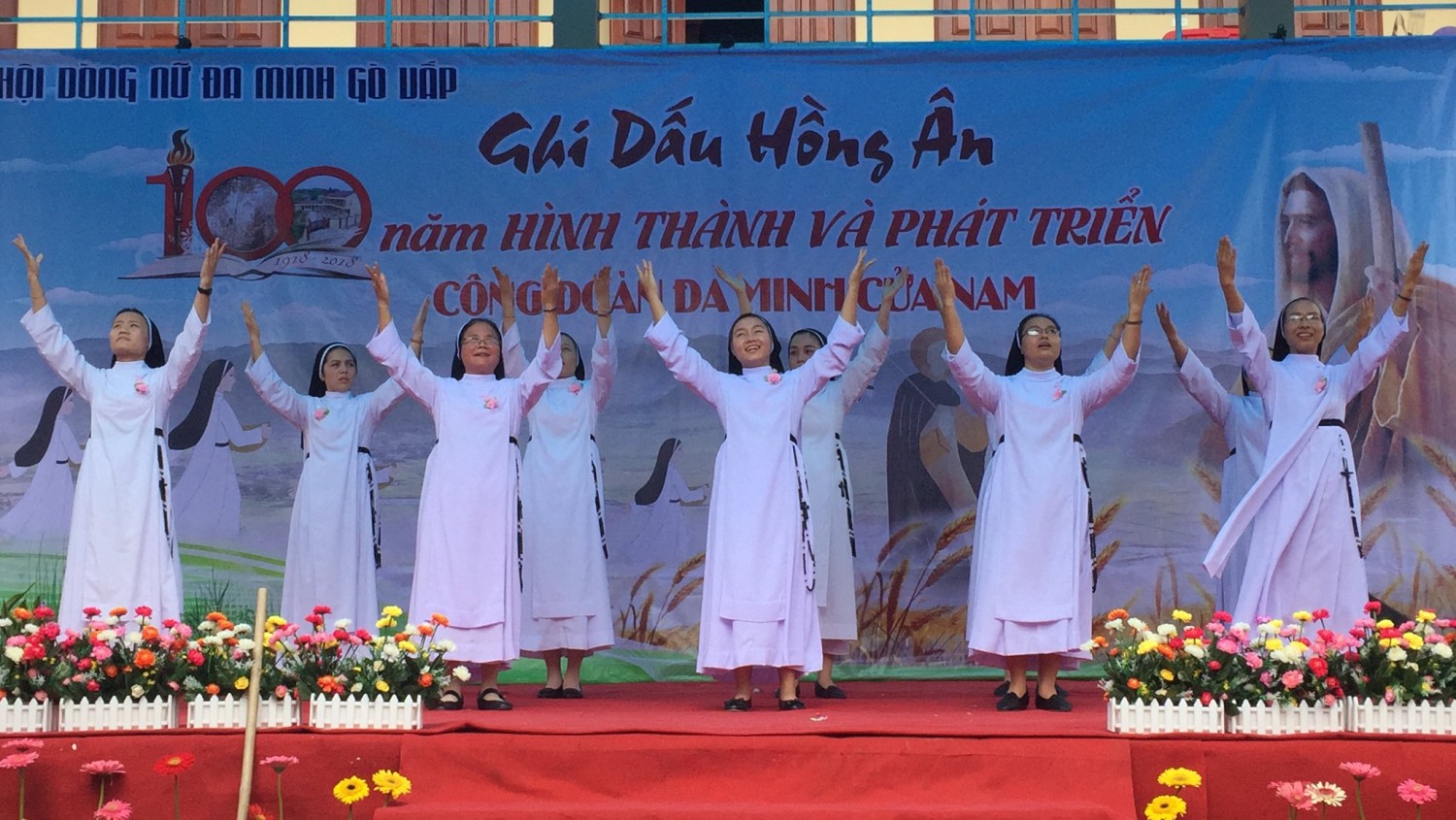 Nữ Tu nhìn lại để xác tín hơn vai trò của mình