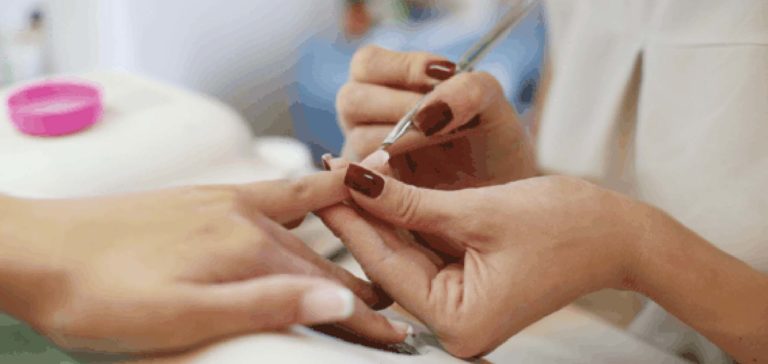 Sơn Móng Tay và Chúa Giêsu