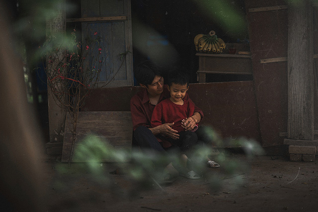 Sắp Tết rồi, về đi em!