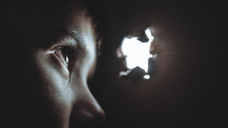 Đứng trước vấn đề lạm dụng tính dục trong Giáo hội