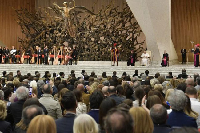 ĐTC Phanxicô kêu gọi các bạn trẻ đừng chùn bước trước khó khăn