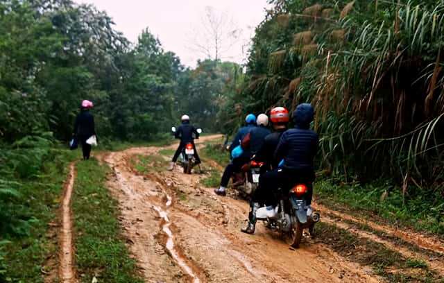 Hành trình gian nan đến với người nghèo tại Thị Ngân